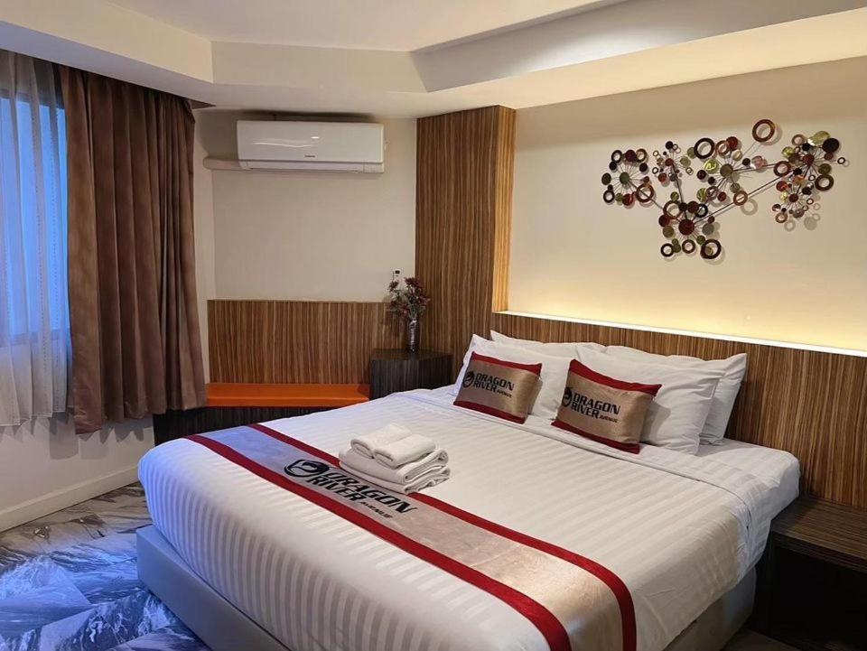 Dragon River Avenue Phitsanulok Exterior photo