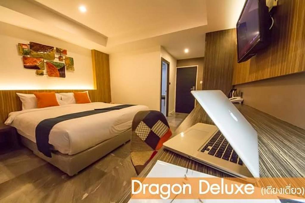 Dragon River Avenue Phitsanulok Exterior photo