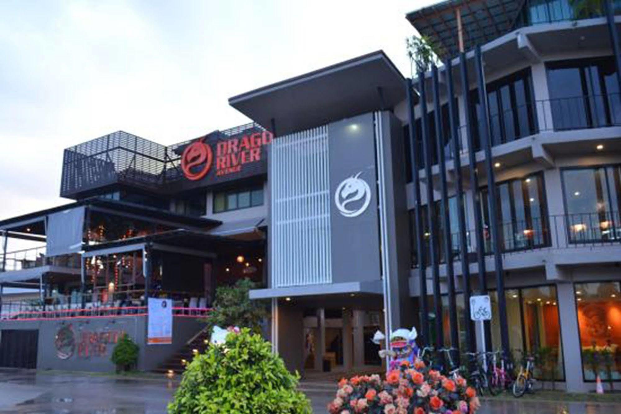 Dragon River Avenue Phitsanulok Exterior photo