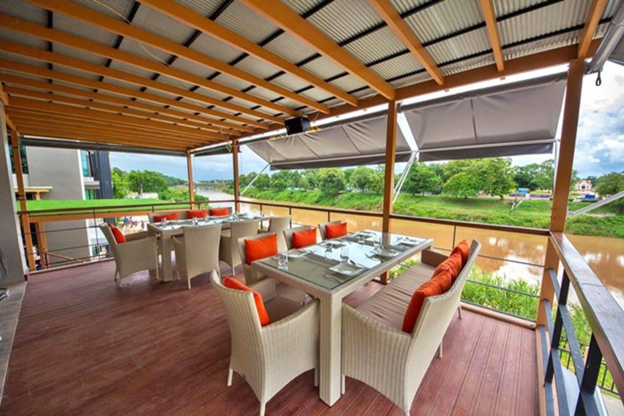 Dragon River Avenue Phitsanulok Exterior photo