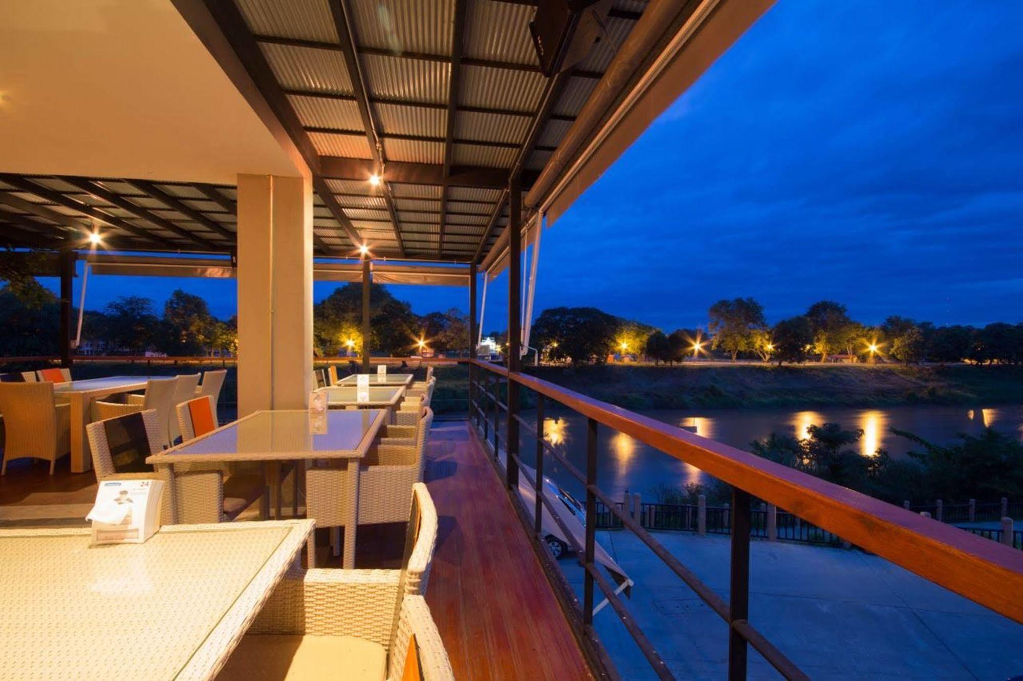 Dragon River Avenue Phitsanulok Exterior photo