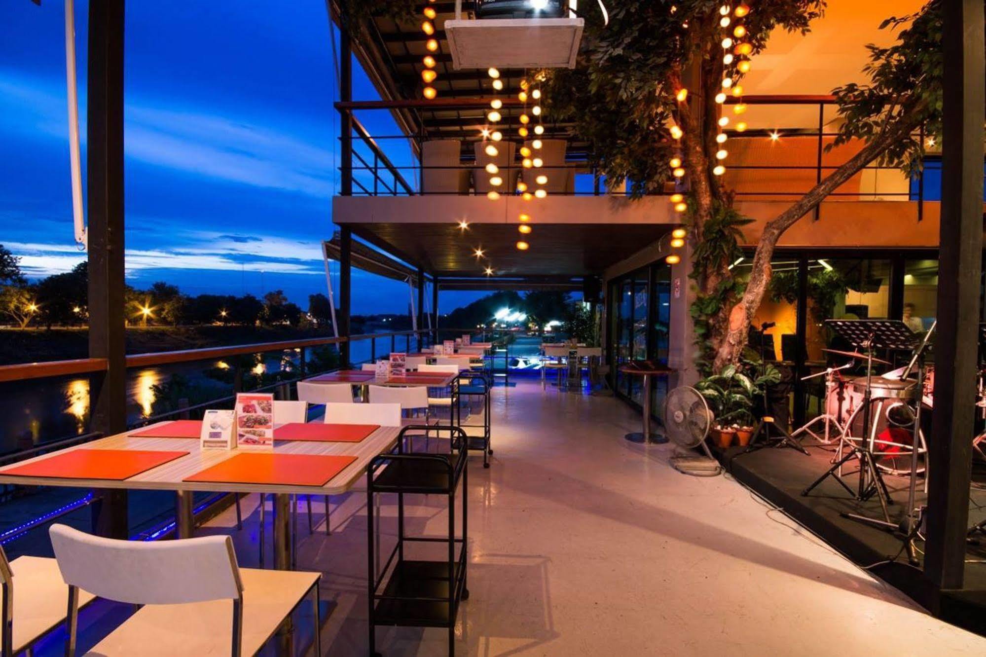 Dragon River Avenue Phitsanulok Exterior photo